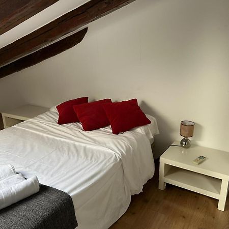 Comodo Atico En Tirso De Molina Madrid Dış mekan fotoğraf