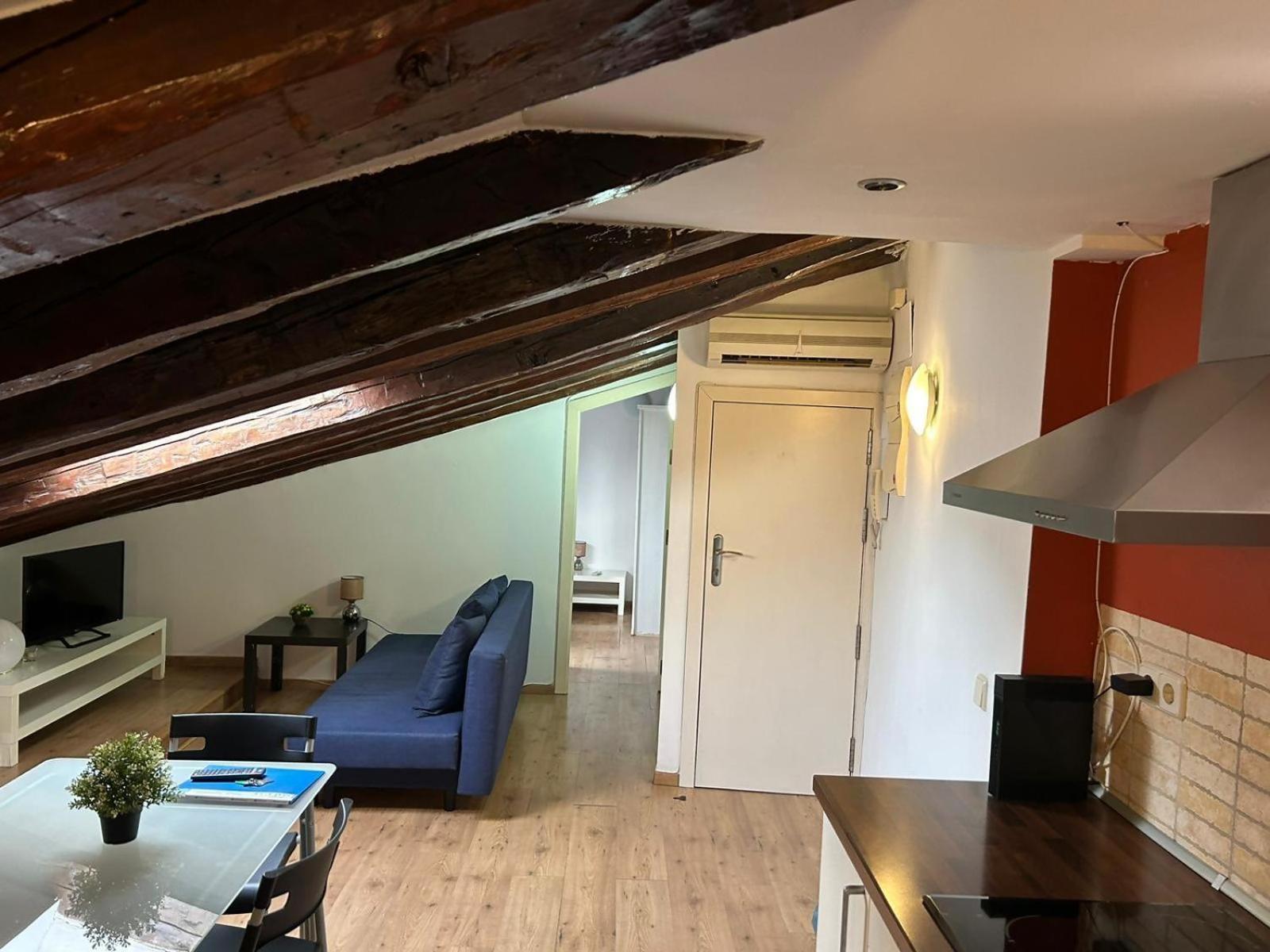 Comodo Atico En Tirso De Molina Madrid Dış mekan fotoğraf
