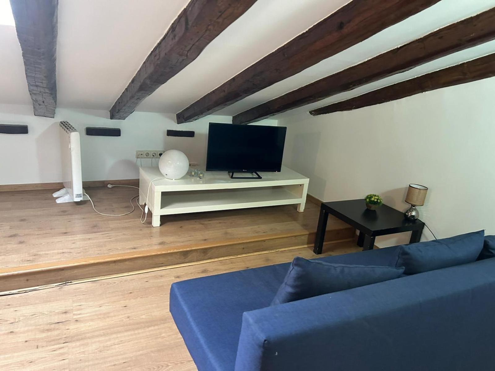 Comodo Atico En Tirso De Molina Madrid Dış mekan fotoğraf